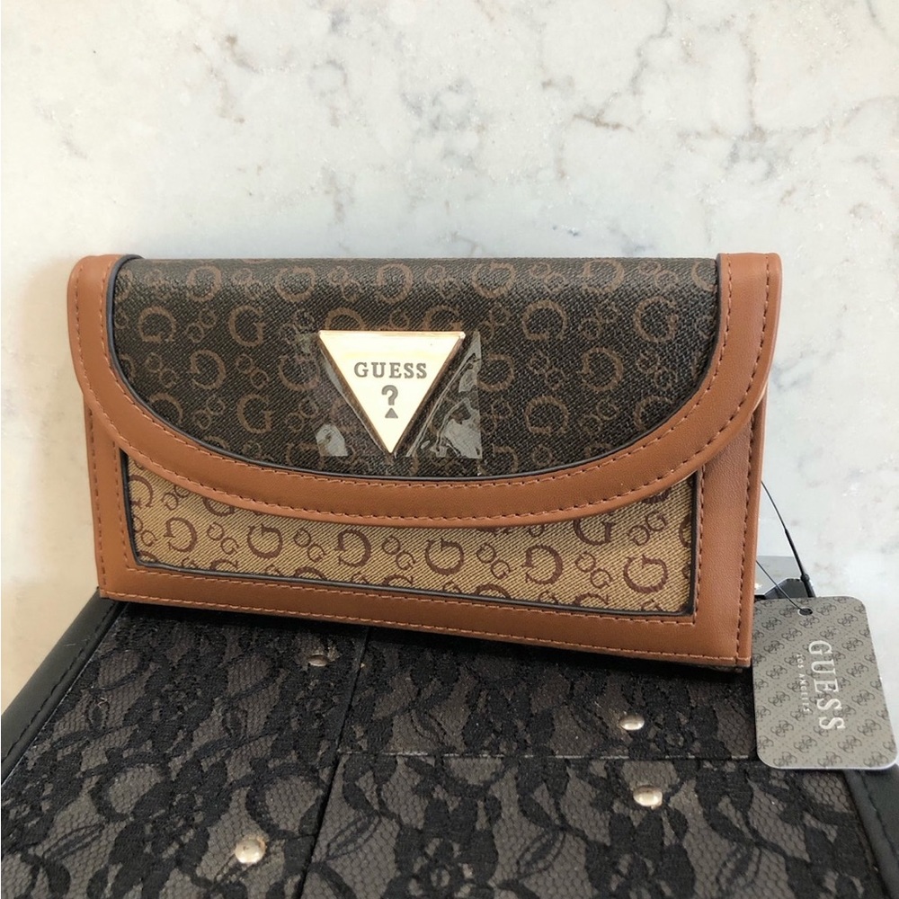BRAND NEW Guess Wallet!